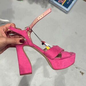 Nine West Fuchsia Crisscross Heels